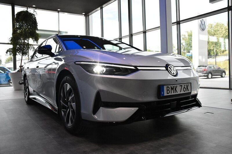 Begagnad 2024 VW ID.7 Edition Sedan | 620 000 kr (Marknadspris) - Bild 1/3