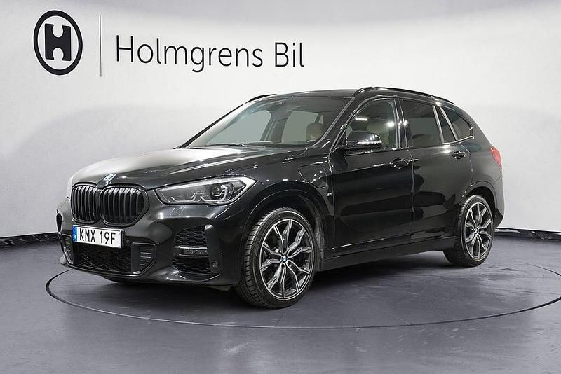 Svart Begagnad 2020 BMW X1 M Sport SUV | 259 500 kr (Lite dyr) - Bild 1/4