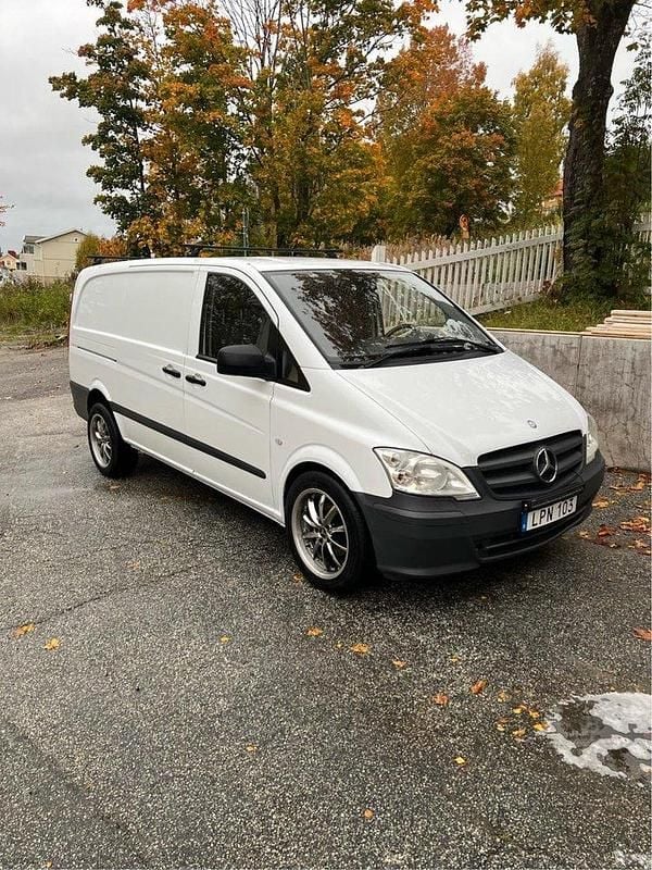 Vit Begagnad 2011 Mercedes Vito Van | 63 000 kr (Bra pris) - Bild 1/4