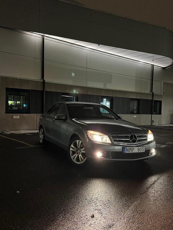 Begagnad Mercedes C200 184 HK (135 kW) 2010
