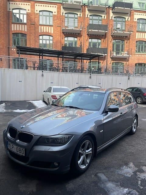 Begagnad BMW 320 177 HK (130 kW) 2010 Kombi