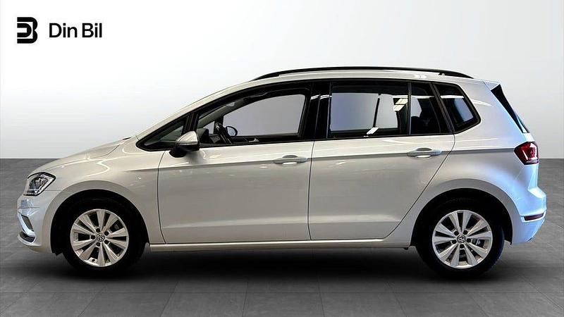Begagnad VW Golf VII 110 HK (80 kW) 2017 Silver Kombi