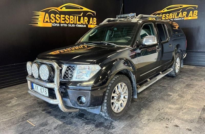 Svart Begagnad 2008 Nissan Navara Pickup | 74 900 kr (Marknadspris) - Bild 1/1