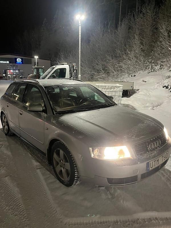 Begagnad 2004 Audi A4 Kombi | 24 900 kr (Lite dyr) - Bild 1/4