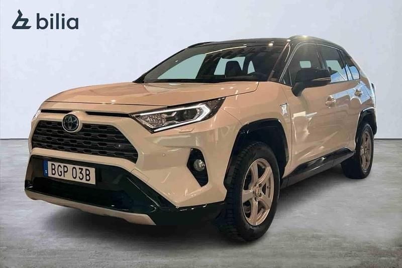 Vit Begagnad 2020 Toyota RAV4 Hybrid SUV | 334 900 kr (Lite dyr) - Bild 1/1