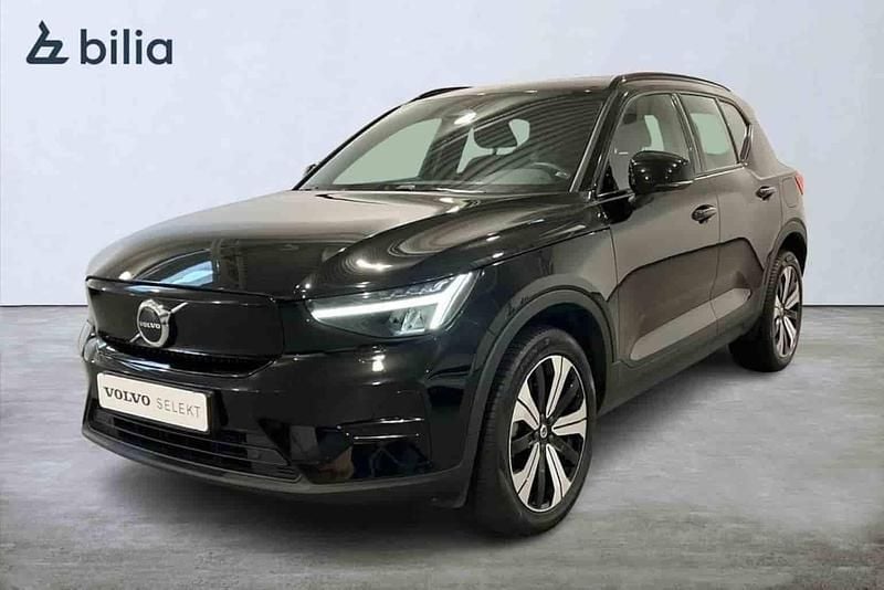 Svart Begagnad 2023 Volvo XC40 Single Motor SUV | 329 900 kr - Bild 1/1