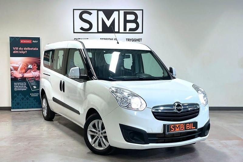 Vit Begagnad 2015 Opel Combo S Van | 69 900 kr (Marknadspris) - Bild 1/4