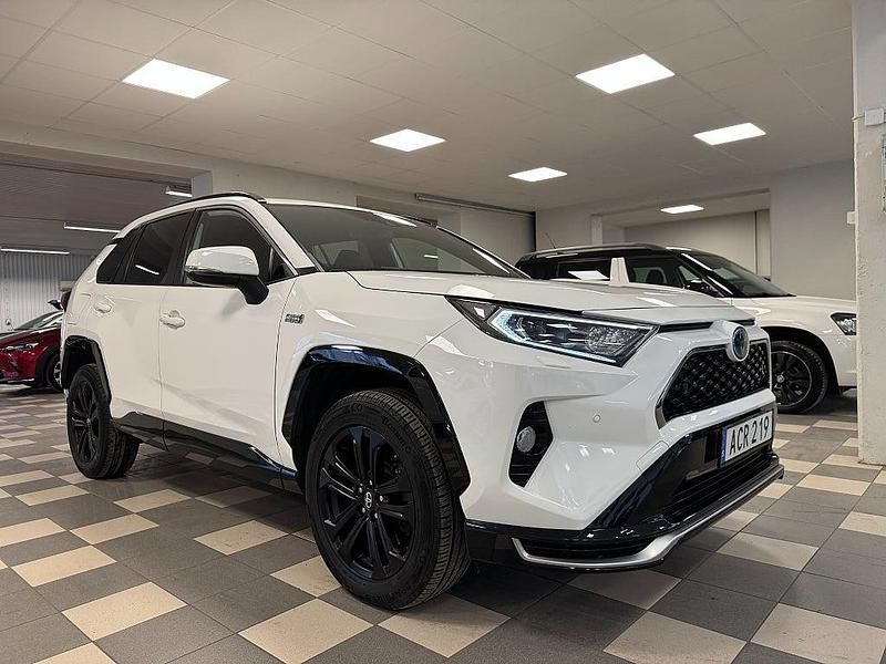 Begagnad Toyota RAV4 Hybrid 306 HK (225 kW) 2020 Vit SUV