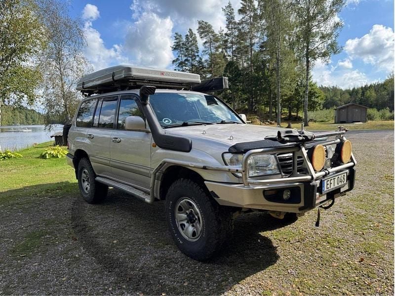 Begagnad 2005 Toyota Land Cruiser SUV | 495 000 kr - Bild 1/4
