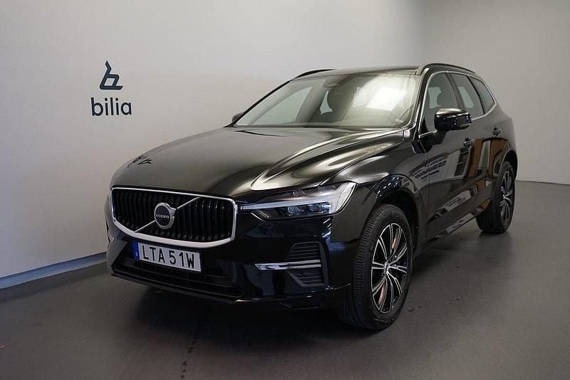 Svart Begagnad 2021 Volvo XC60 Momentum SUV | 379 500 kr (Marknadspris) - Bild 1/4