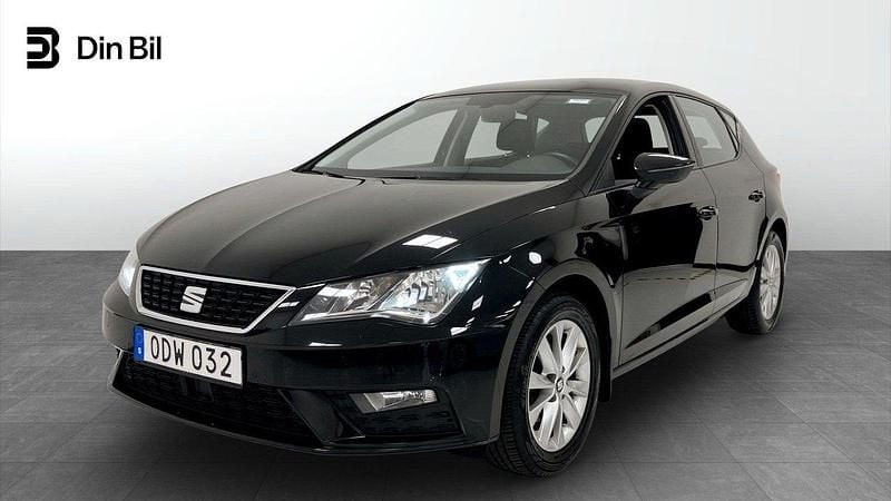 Svart Begagnad 2018 Seat Leon Style Halvkombi | 129 900 kr (Marknadspris) - Bild 1/4
