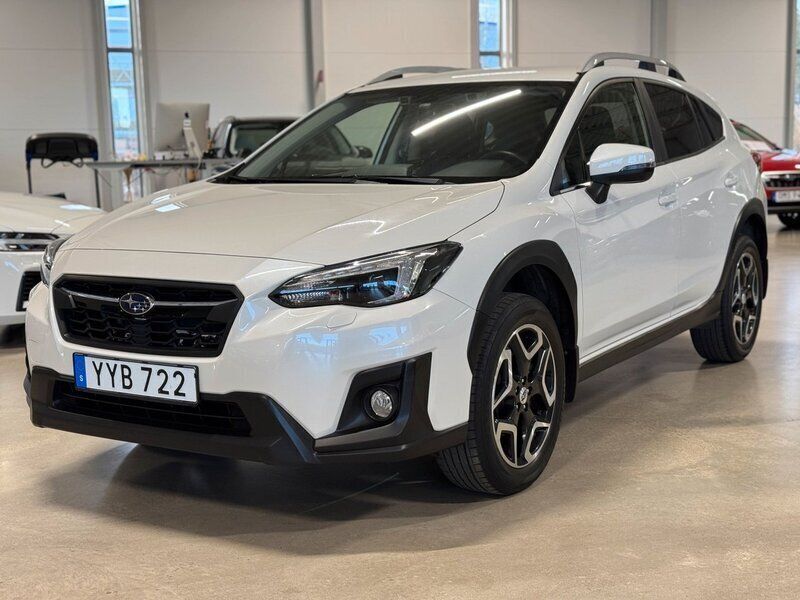 Vit Begagnad 2017 Subaru XV SUV | 259 900 kr (Dyr) - Bild 1/4