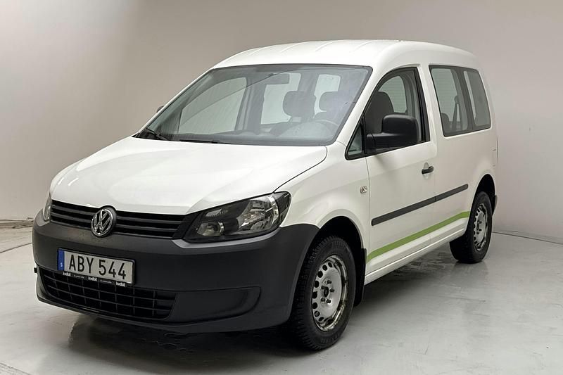 Vit Begagnad 2015 VW Caddy Life Minibuss | 85 000 kr (Dyr) - Bild 1/4
