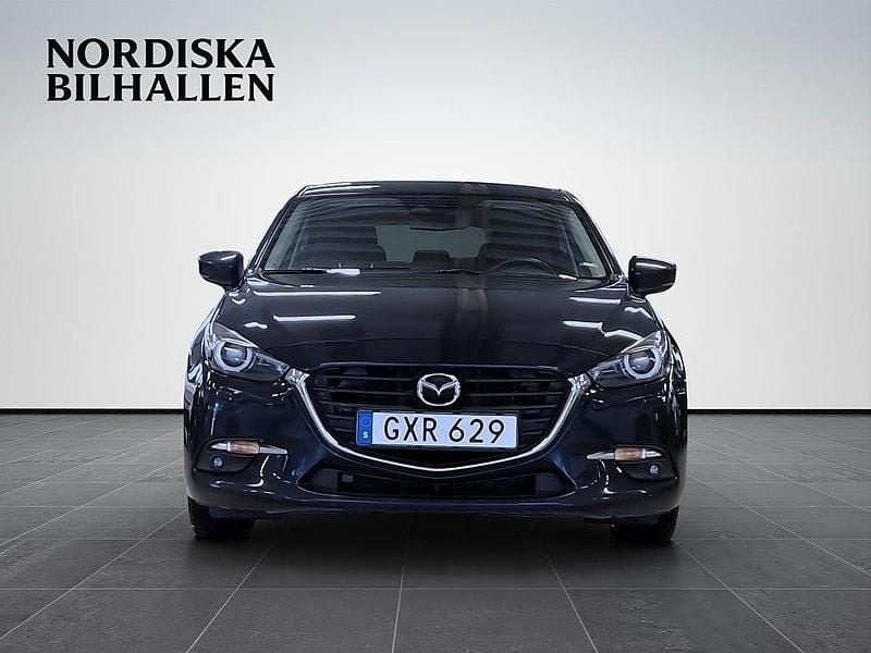 Begagnad Mazda 3 Inclusive 120 HK (88 kW) 2016 Blå Halvkombi