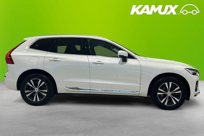 Begagnad Volvo XC60 Core 350 HK (257 kW) 2023 Vit SUV