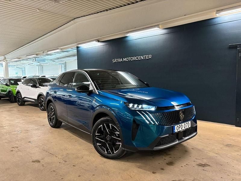 Blå Ny 2025 Peugeot 3008 GT SUV | 409 900 kr (Lite dyr) - Bild 1/4