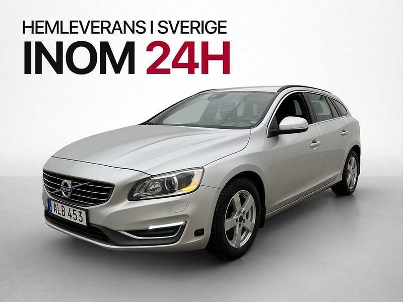 Begagnad Volvo V60 Momentum 181 HK (133 kW) 2014 Silver Kombi