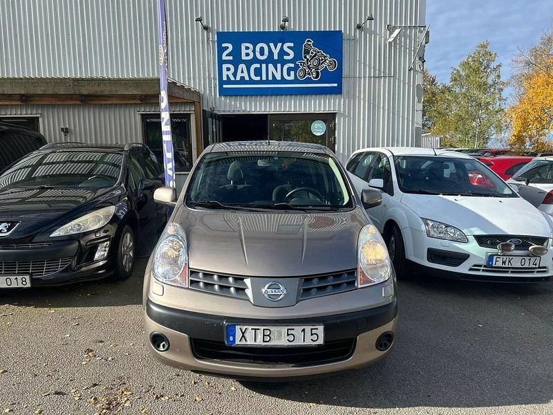 Ljusbrun (brun) Begagnad 2006 Nissan Note Minibuss | 29 900 kr (Bra pris) - Bild 1/4