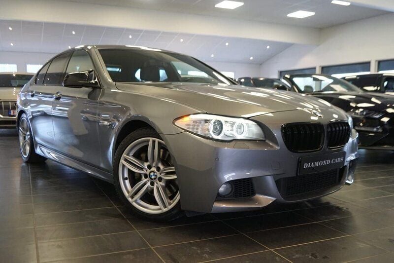 Grå Begagnad 2011 BMW 535 M Sport Sedan | 224 900 kr (Lite dyr) - Bild 1/4