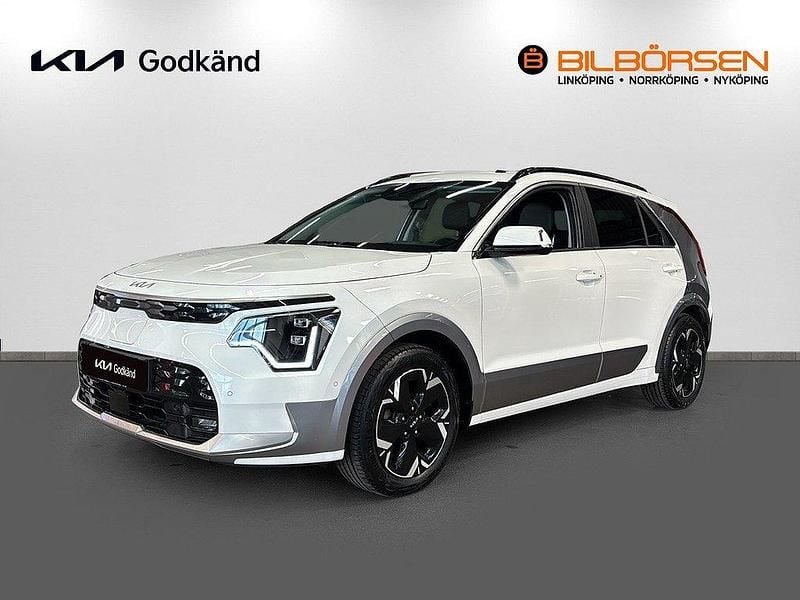 Vit Begagnad 2022 Kia e-Niro Advance SUV | 359 900 kr (Dyr) - Bild 1/4