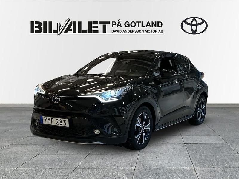 Svart metallic Begagnad 2017 Toyota C-HR SUV | 229 000 kr (Lite dyr) - Bild 1/4