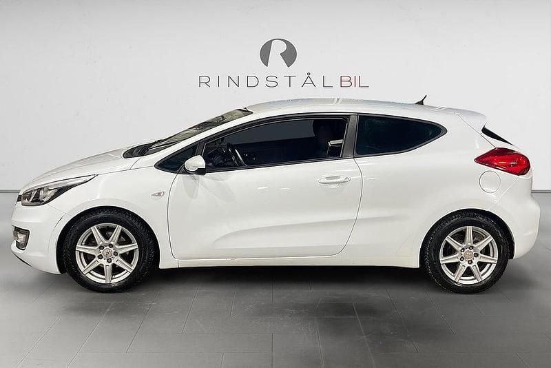 Begagnad Kia ProCeed EX 99 HK (72 kW) 2014 Vit Halvkombi