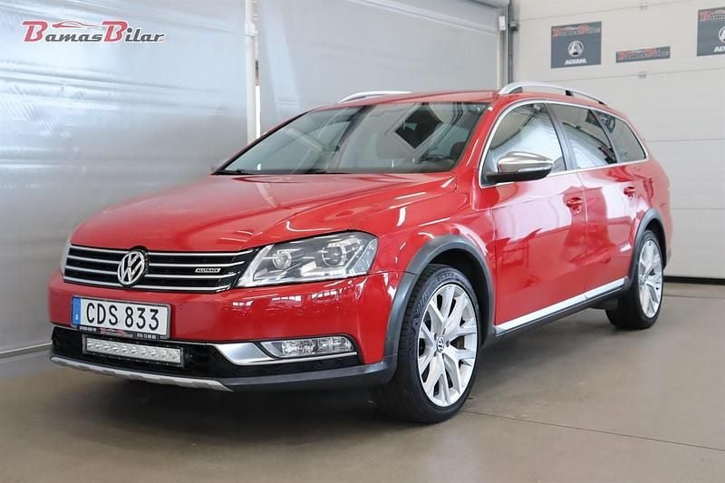 Röd Begagnad 2014 VW Passat Alltrack Kombi | 99 900 kr (Bra pris) - Bild 1/4