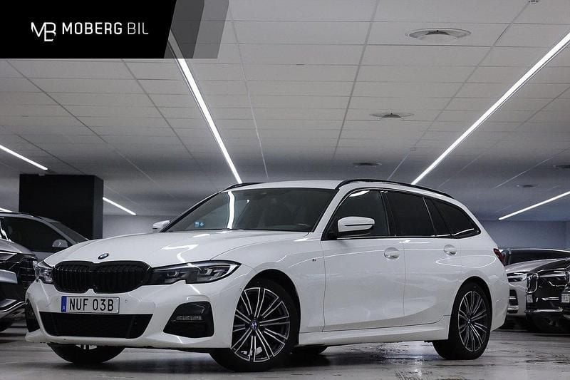 Vit Begagnad 2020 BMW 320 M Sport Kombi | 359 900 kr (Dyr) - Bild 1/3