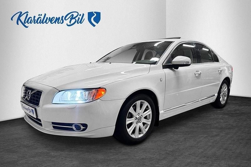 Vit Begagnad 2010 Volvo S80 Executive Sedan | 119 900 kr (Dyr) - Bild 1/4