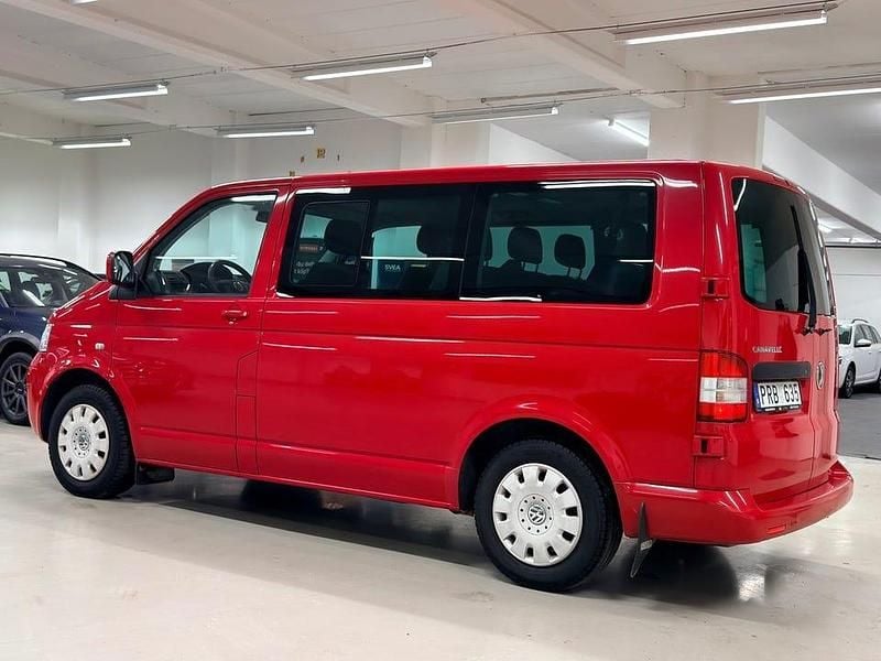 Begagnad VW T5 131 HK (96 kW) 2007 Röd Van