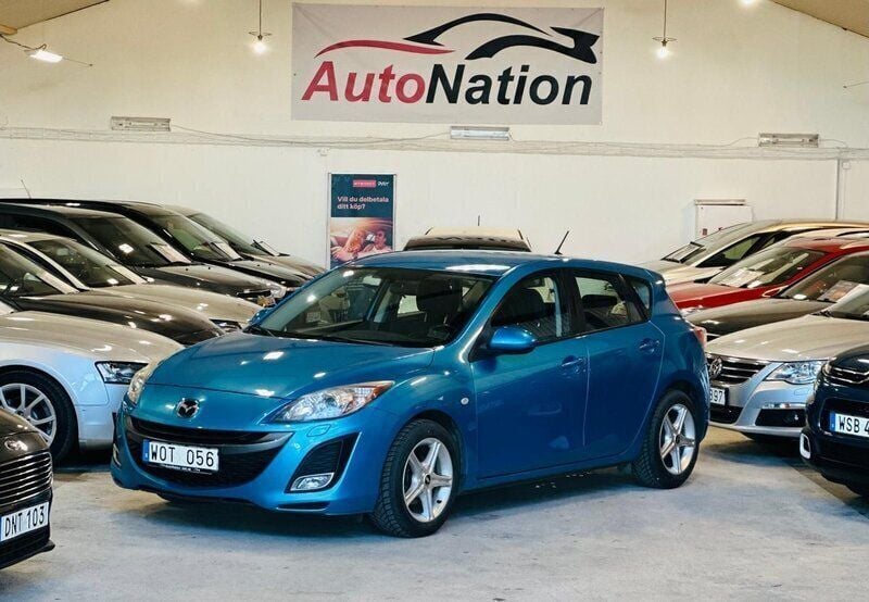 Blå Begagnad 2010 Mazda 3 Inclusive Halvkombi | 34 900 kr (Marknadspris) - Bild 1/4