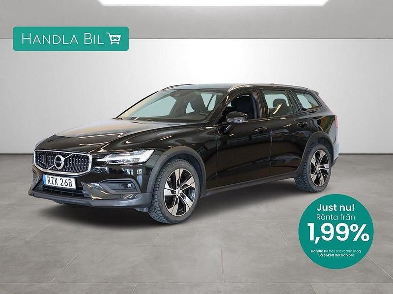 Svart Begagnad 2020 Volvo V60 CC Kombi | 299 900 kr (Marknadspris) - Bild 1/4