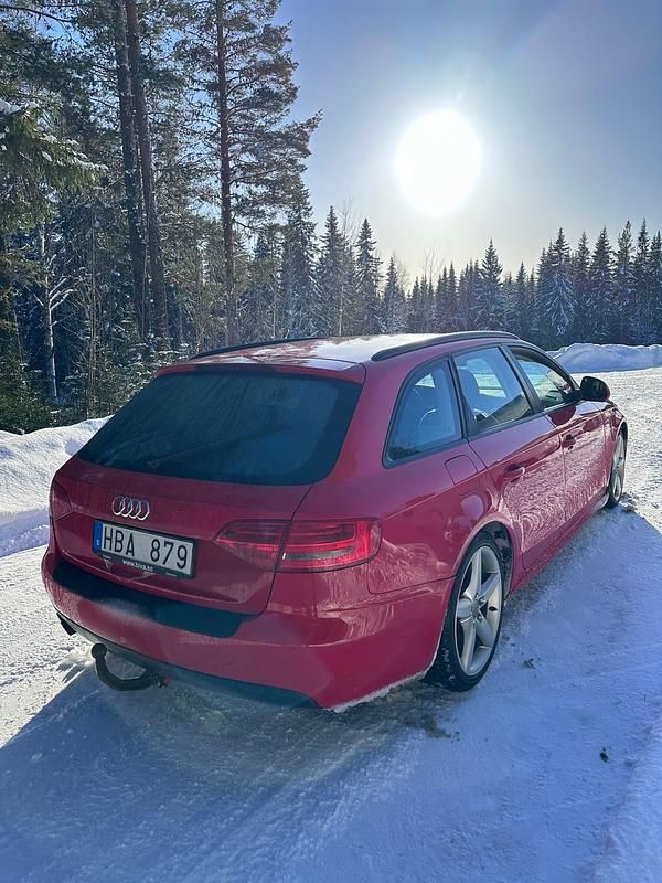 Begagnad Audi A4 160 HK (117 kW) 2009 Misano röd Kombi