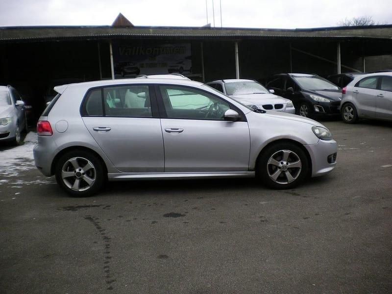 Begagnad VW Golf VII 105 HK (77 kW) 2013 Silver