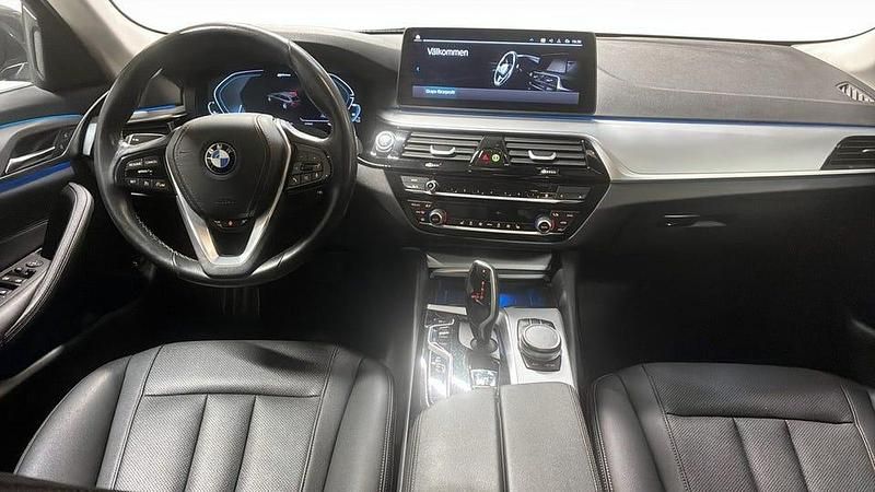Begagnad BMW 530 292 HK (214 kW) 2022 Grå Kombi
