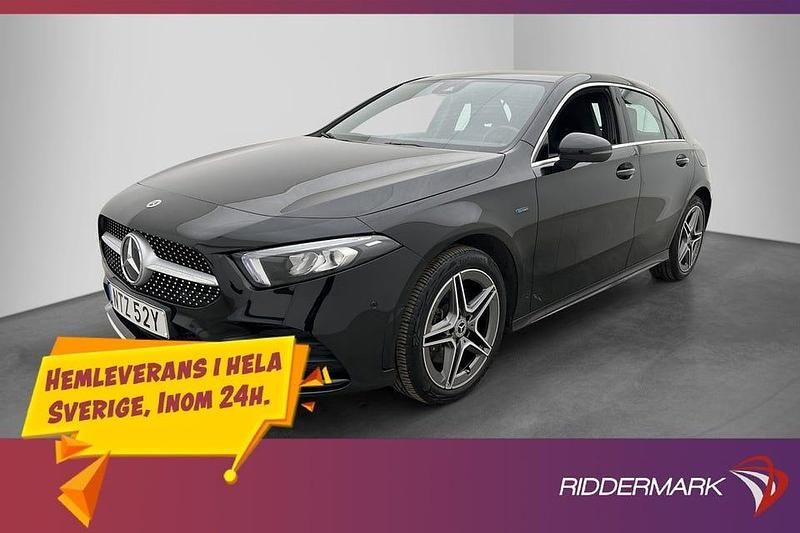 Svart Begagnad 2021 Mercedes A250 Halvkombi | 294 800 kr (Marknadspris) - Bild 1/3
