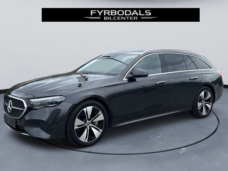 Grå Begagnad 2023 Mercedes E300 Kombi | 629 000 kr (Superpris) - Bild 1/2