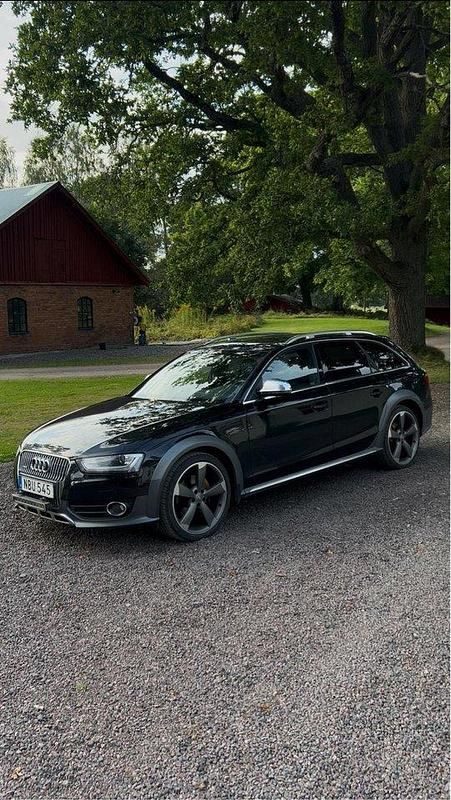 Svart Begagnad 2013 Audi A4 Allroad Kombi | 110 000 kr (Lite dyr) - Bild 1/4