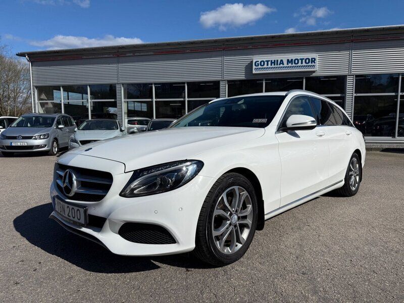 Vit Begagnad 2016 Mercedes C220 Avantgarde Kombi | 179 900 kr (Bra pris) - Bild 1/4