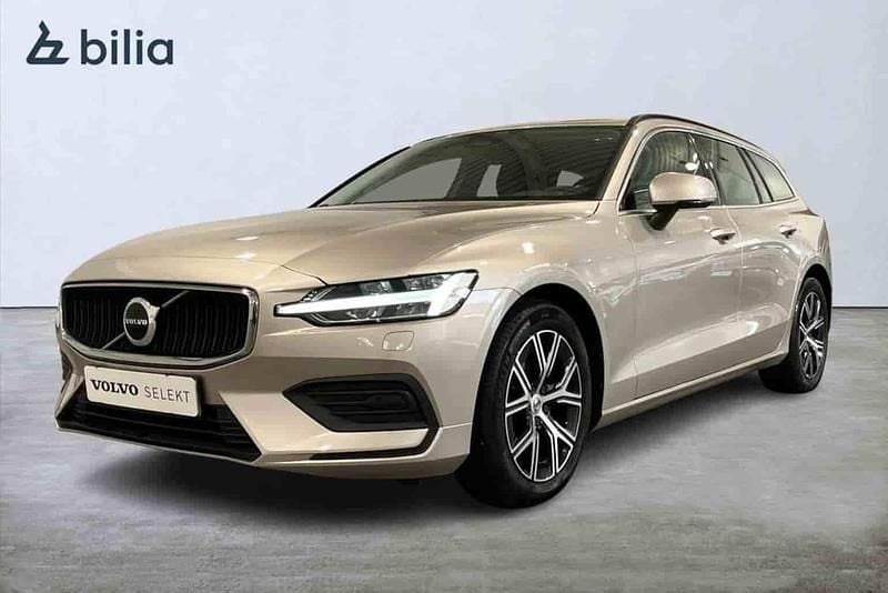 Grå Begagnad 2023 Volvo V60 Kombi | 329 900 kr (Marknadspris) - Bild 1/1