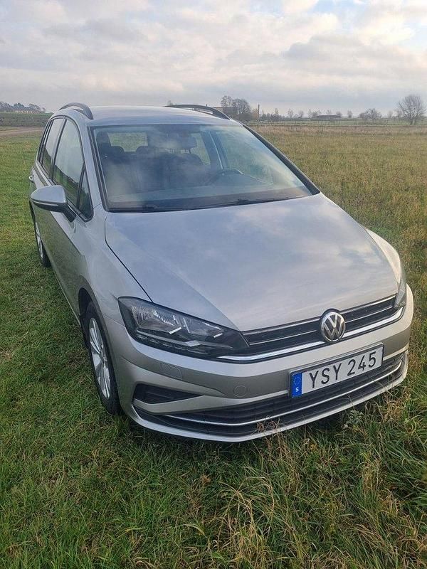 Silver Begagnad 2019 VW Golf VII GT Halvkombi | 158 000 kr (Marknadspris) - Bild 1/4