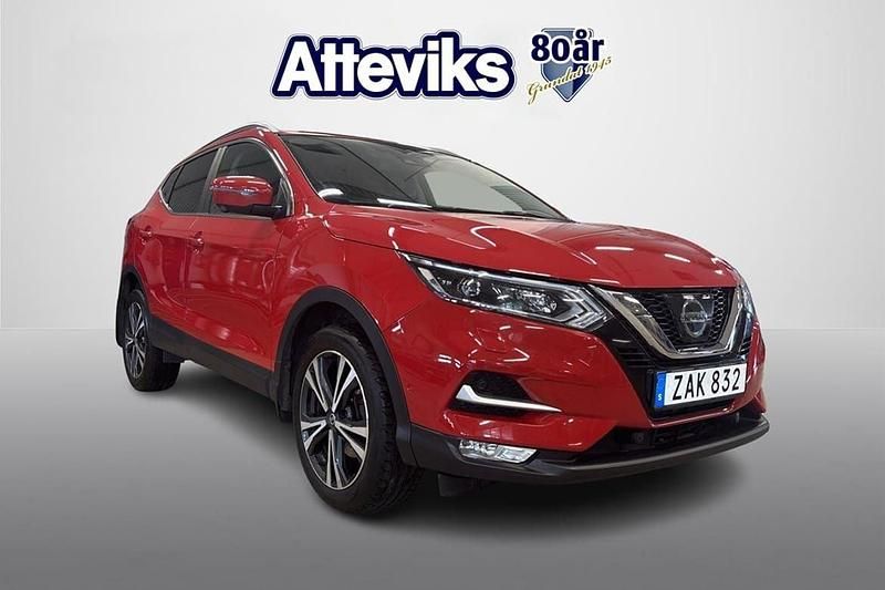 Röd Begagnad 2017 Nissan Qashqai 360º SUV | 138 900 kr (Marknadspris) - Bild 1/4