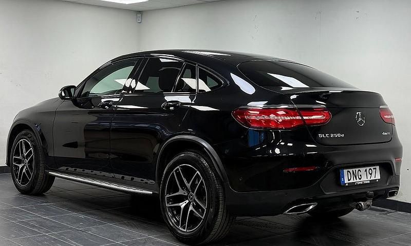 Begagnad Mercedes GLC250 AMG line 204 HK (150 kW) 2017 Svart Sportkupé