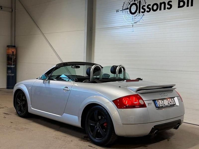 Begagnad Audi TT Roadster 180 HK (132 kW) 2002 Silver Cab