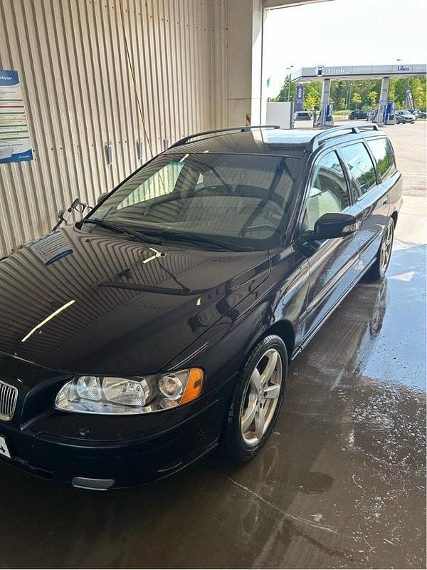 Blå Begagnad 2008 Volvo V70 Standard Kombi | 32 500 kr (Dyr) - Bild 1/4