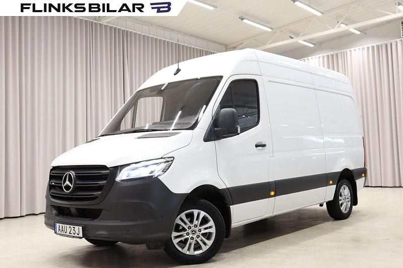 Vit Begagnad 2022 Mercedes Sprinter Van | 469 900 kr (Superpris) - Bild 1/4