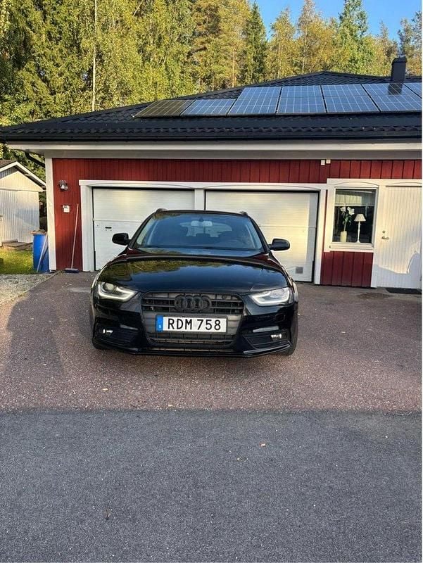 Svart Begagnad 2013 Audi A4 Kombi | 89 000 kr (Marknadspris) - Bild 1/4