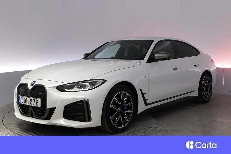 Vit Begagnad 2022 BMW i4 M Sport Sedan | 539 900 kr (Superpris) - Bild 1/4