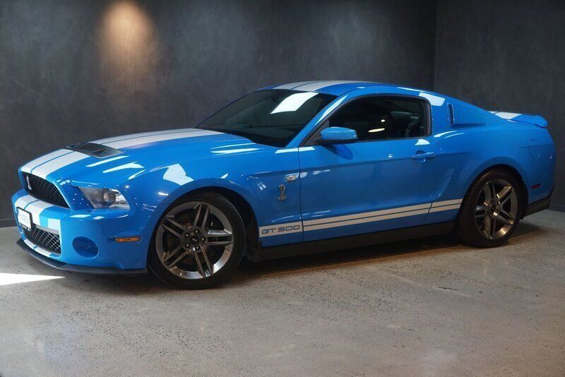 Ljusblå Begagnad 2010 Ford Mustang GT Sportkupé | 489 900 kr - Bild 1/4