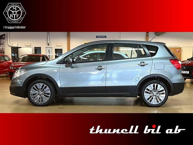 Mörkgrå Begagnad 2014 Suzuki SX4 S-Cross Comfort SUV | 99 500 kr (Superpris) - Bild 1/4